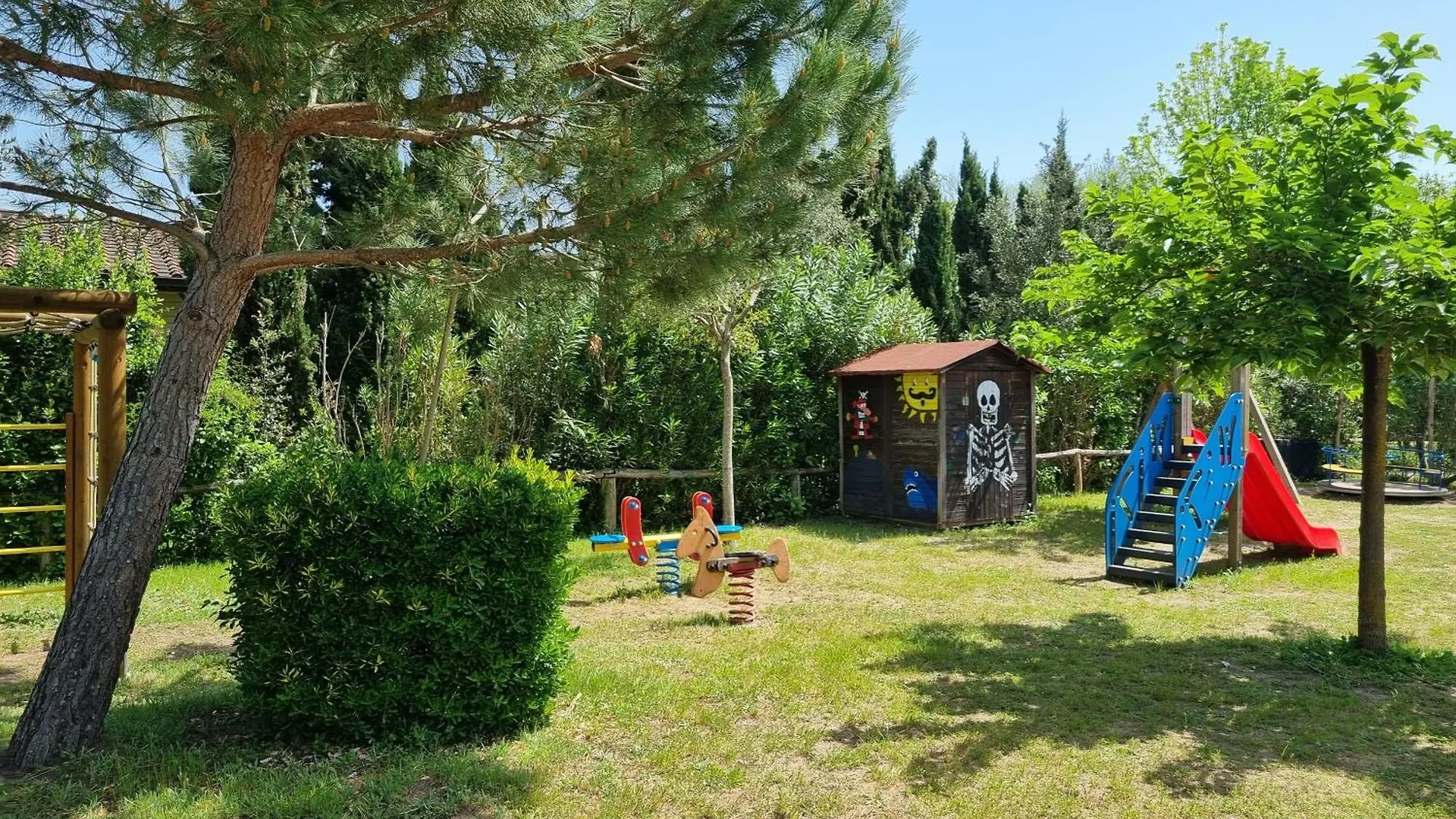 Campsite Chalet La Dolce Vita Viareggio Italy