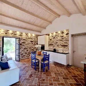 Apartment Stazzo San Teodoro La Quercia Piscina Condivisa Italien