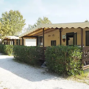 Comfortabele Familie Met Veranda Incl Airco Dichtbij Zee! Chalet